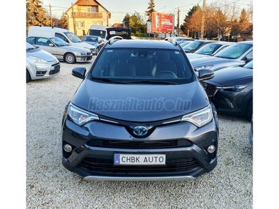 TOYOTA RAV 4 Rav4 2.5 Hybrid Executive e-CVT 4WD. garantált kilométerfutás. sérülésmentes