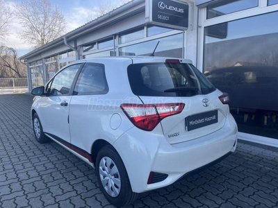 TOYOTA YARIS 1.0 VVT-i Start