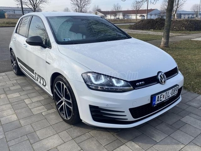 VOLKSWAGEN GOLF VII 2.0 GTD BMT Highline DSG.F1 váltó.Tempomat.Navi.Friss nagyszervíz!