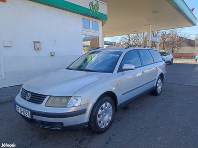 Megkímélt wv Passat B5 kombi 1.6 benzin