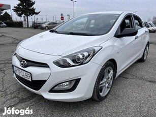 Hyundai I30 1.4i Comfort manuál 6seb.digit klím...