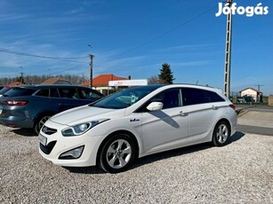 Hyundai I40 1.7 CRDi LP Premium Navi.Üvegtető.P...