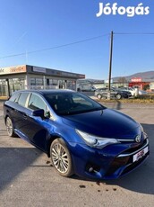 Toyota Avensis Touring Sports 2.0 D-4D Executiv...