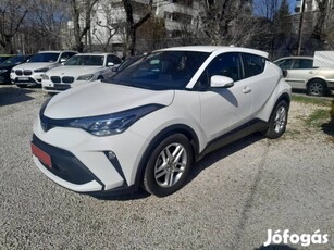 Toyota C-HR 1.8 Hybrid Executive e-CVT Garanciális