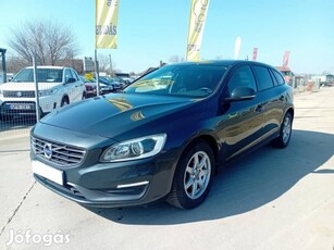 Volvo V60 2.4 D [D5] Kinetic Friss Vezérlés.SZE...