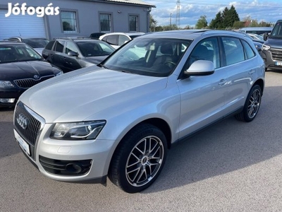 AUDI Q5 2.0 TDI DPF quattro EU5 Állófűt.Pano.XE...