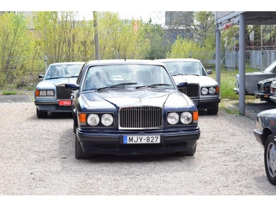 BENTLEY BROOKLANDS Turbo R Long AKCIÓ!!! Különleges példány. nagyon ízléses bézs - sötétkék belsőve