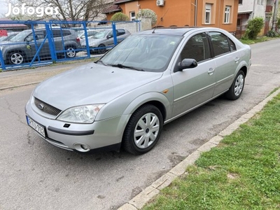 Ford Mondeo 2.0 Di Ambiente Jó motor futómű