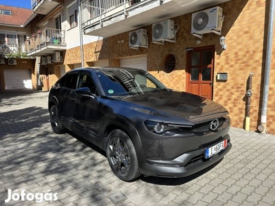 Mazda MX-30 35,5kWh e-Skyactive, gyári garancia