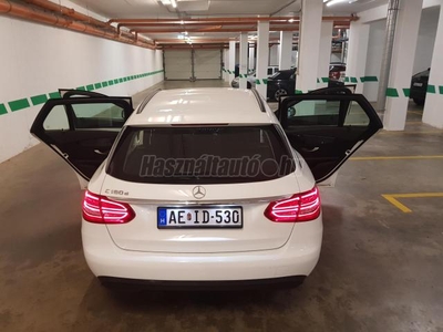 MERCEDES-BENZ C-OSZTÁLY C 180 T d 9G-TRONIC ÚJABB TÍPUS. SÉRÜLÉSMENTES. F1 VÁLTÓ FÜLEK