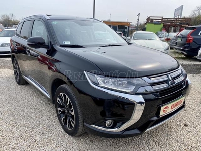 MITSUBISHI OUTLANDER 2.0 PHEV Instyle Navi 4WD CVT