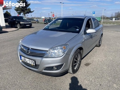 Opel Astra H Sedan 1.6 Cosmo magyarországi.1 tu...