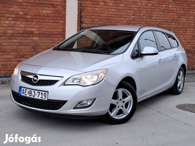 Opel Astra J Sports Tourer 1.7 CDTI Start-Stop...