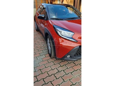 TOYOTA AYGO X 1.0 VVT-i Style Tech Vision CVT