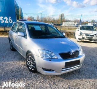 Toyota Corolla 1.6 Linea Terra Hatchback