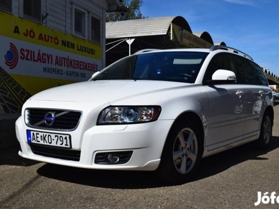 Volvo V50 1.6 D [D2] Momentum végig vezetett sz...