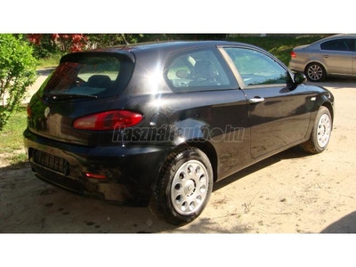 ALFA ROMEO 147 1.9 JTD 16V Distinctive