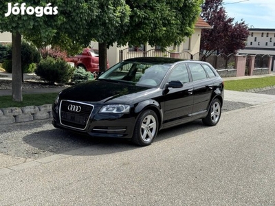 AUDI A3 1.6 TDI Attraction DPF Facelift!Új kupl...