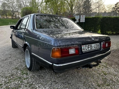 BMW 728i