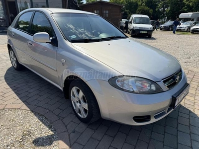 CHEVROLET LACETTI 1.6 16V Elite KLÍMA - TÉLI/NYÁRI GUMI - AKÁR AZONNAL VIHETŐ