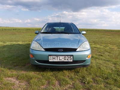 FORD FOCUS 1.4 Ambiente