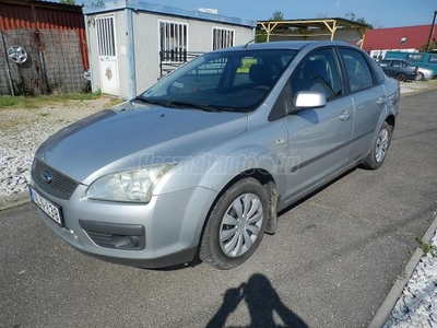 FORD FOCUS 1.6 Ambiente