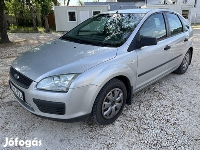 Ford Focus 1.6 Ghia