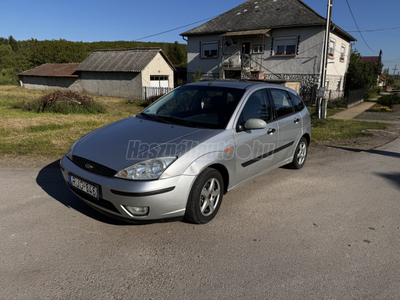 FORD FOCUS 1.6 Ghia