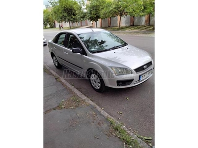 FORD FOCUS 1.6 Ghia