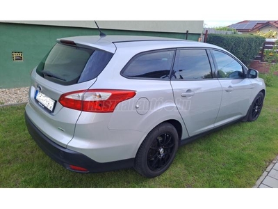 FORD FOCUS 1.6 Ti-VCT Titanium