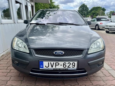 FORD FOCUS 1.8 TDCi Ghia