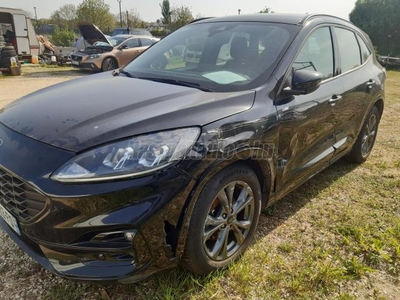 FORD KUGA 2.5 FHEV ST-Line CVT