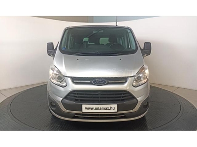 FORD TRANSIT Custom 2.0 TDCi 260 L1H1 Economy Start&Stop vezetett szervizkönyves. sérülésmentes. 9 személyes