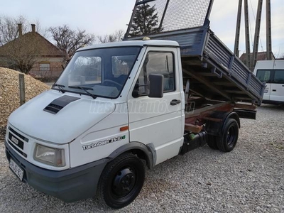 IVECO DAILY 35-10 3 oldalra billencs.friss műszakival. Duplakerékkel