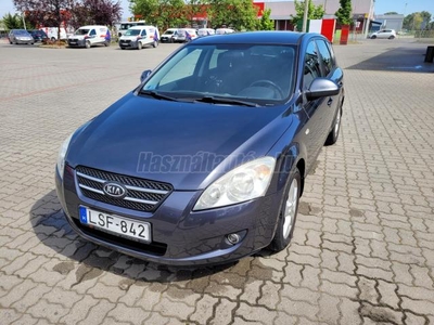 KIA CEE'D 1.4 EX