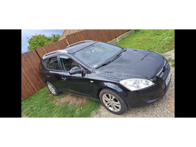 KIA CEE'D 1.6 EX