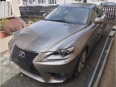 LEXUS IS 300h Luxury (Automata)