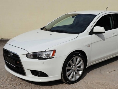 Mitsubishi Lancer Sportback 1.8 DI-D Invite AS&G