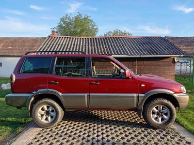 NISSAN TERRANO II 2.7 TDI Elegance