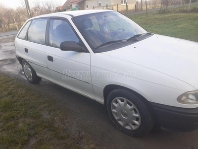 OPEL ASTRA F 1.4 16V GL