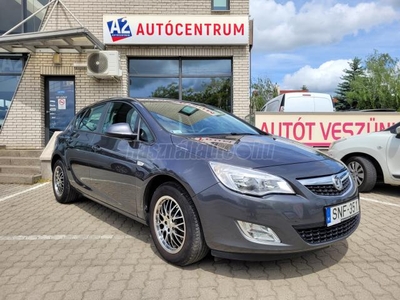 OPEL ASTRA J 1.4 Enjoy ÚJSZERŰ GUMIK