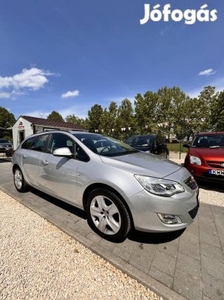 Opel Astra J 1.4 T Cosmo