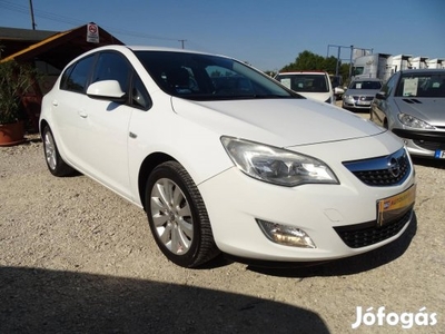 Opel Astra J 1.7 CDTI Essentia 184eKm Hitel! CS...