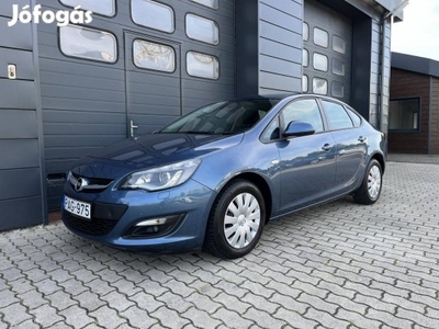 Opel Astra J Sedan 1.4 T Enjoy (Automata) EURO6...