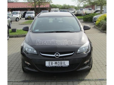 OPEL ASTRA J Sports Tourer 1.6 Selection /Magyarországi - Megkímélt állapotban - Garantált - 137.100 KM!/