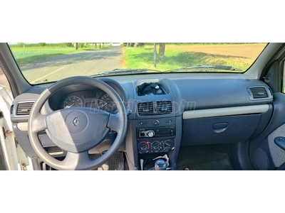 RENAULT CLIO 1.2 Authentique