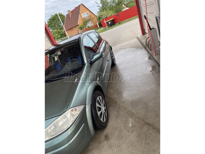 RENAULT MEGANE 1.4 16V Expression