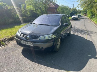 RENAULT MEGANE 1.6 Privilege