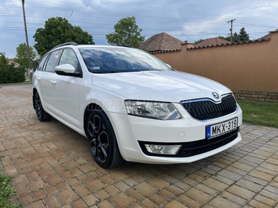 SKODA OCTAVIA 1.6 Ambition