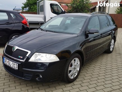 Skoda Octavia Combi RS 2.0 PD TDI Friss vezérlé...